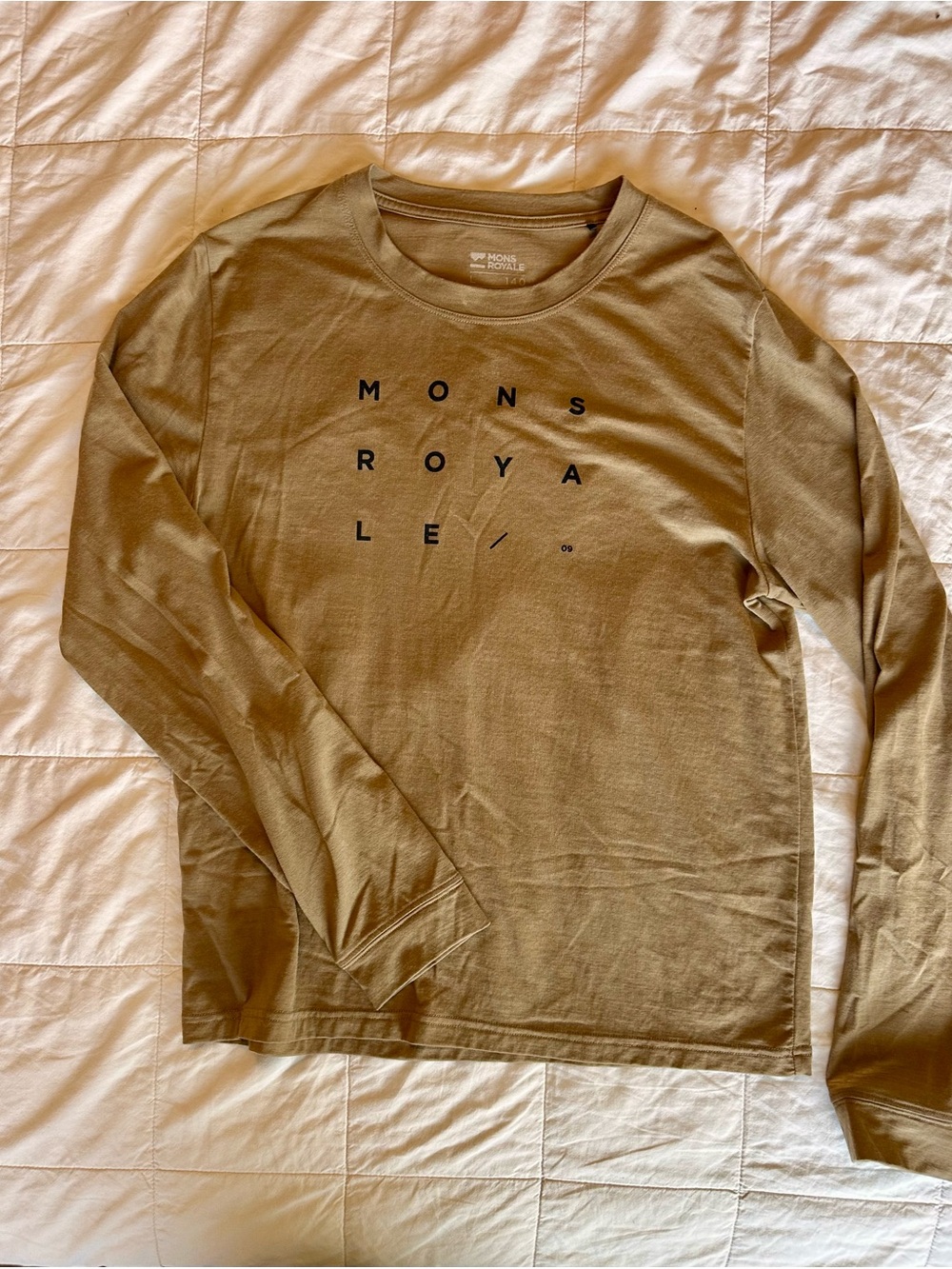 Women’s  mons royale Long Sleeve merino shirt tan